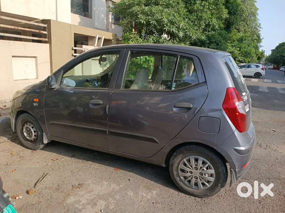 Hyundai I10 2014 Petrol/cng Grey Colour In Very Good Conditionfor Sell