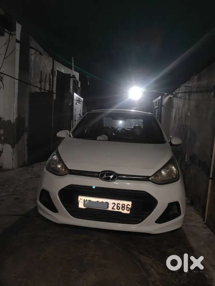 Hyundai Xcent 2016