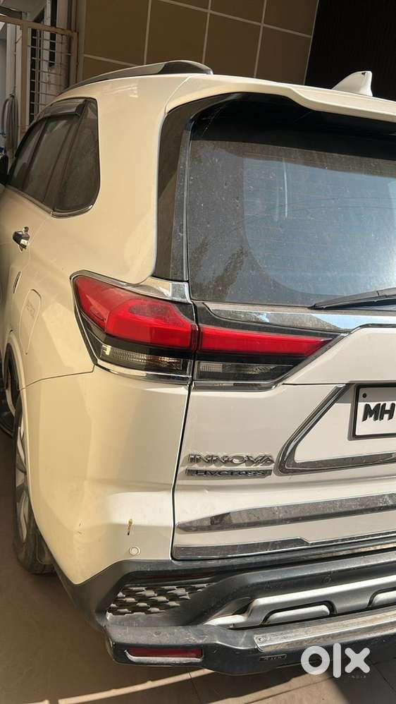 Toyota Innova Hycross Well Maintained