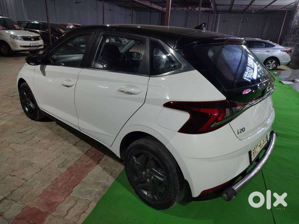 Hyundai I20 Sportz 1.2 Mt Dual Tone, 2023, Petrol