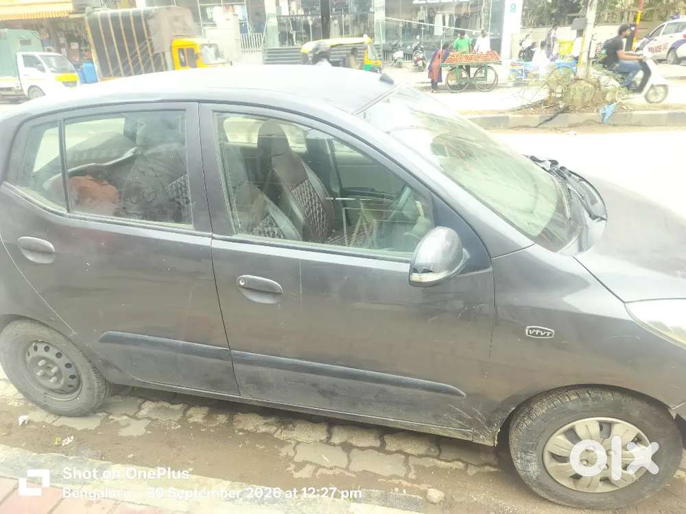 Hyundai i10 Sportz 2011