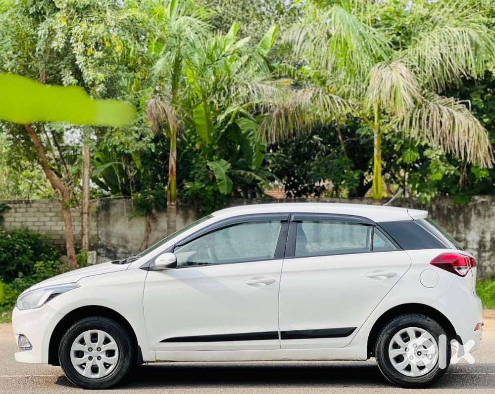 Hyundai I20 Sportz 1.2 Bs-iv, 2017, Petrol