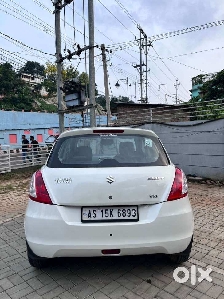 Maruti Suzuki Swift Vxi 1.2 Abs Bs-iv, 2017, Petrol