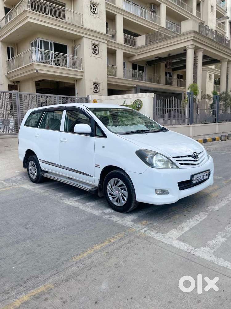 Toyota Innova 2.5 G (diesel) 8 Seater Bs Iv, 2011, Diesel