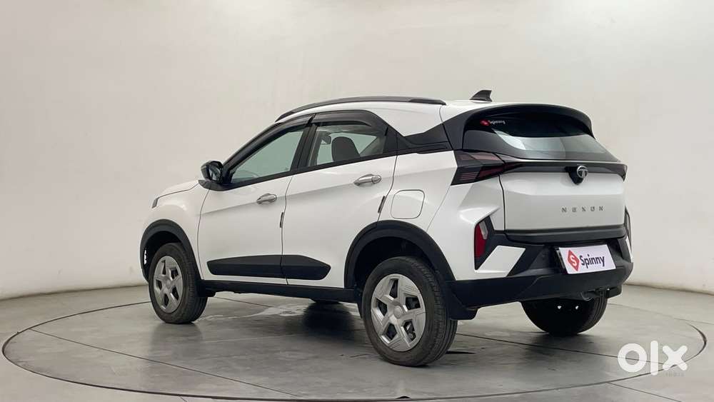 Tata Nexon Pure (s) 1.2 Petrol 6amt, 2024, Petrol