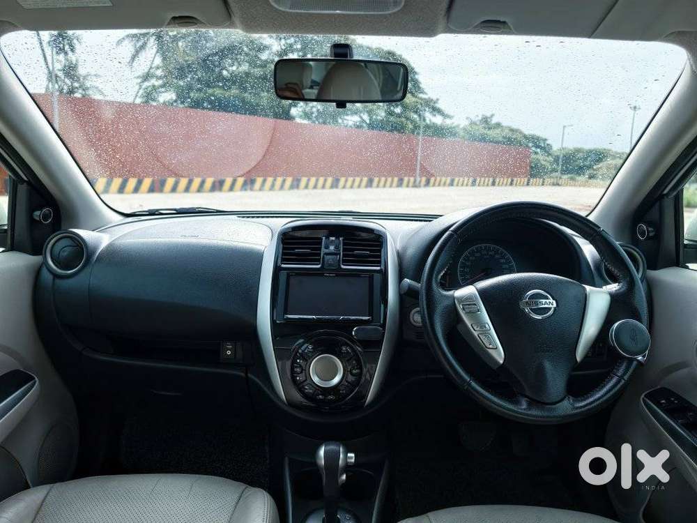 Nissan Sunny, 2017, Petrol