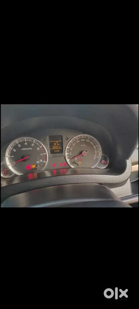 Maruti Suzuki Swift 2015    (11 Month) Petrol Genuine 60000 Km Driven