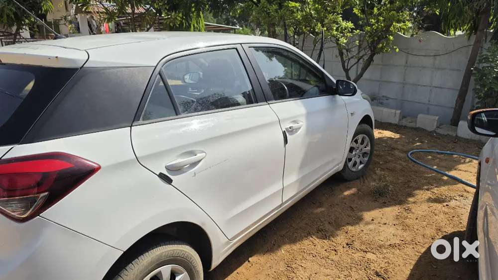 Hyundai Elite I20 2015 Diesel 120000 Km Driven