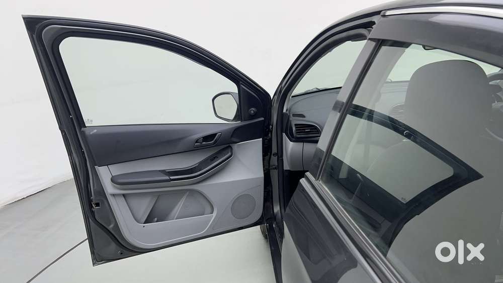 Tata Tiago 1.2 Revotron Xm Cng, 2023, Cng & Hybrids