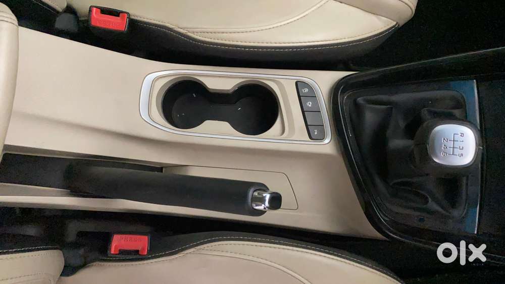 Mg Hector 1.5 Hybrid Sharp, 2022, Petrol
