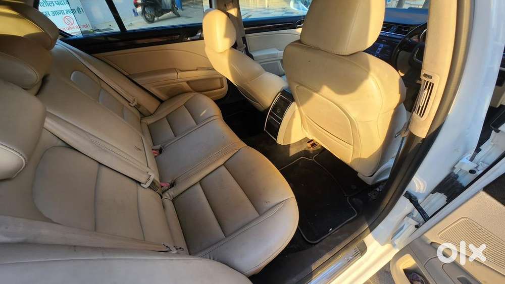 Skoda Superb 2011 Diesel 1st Owner Well Maintained