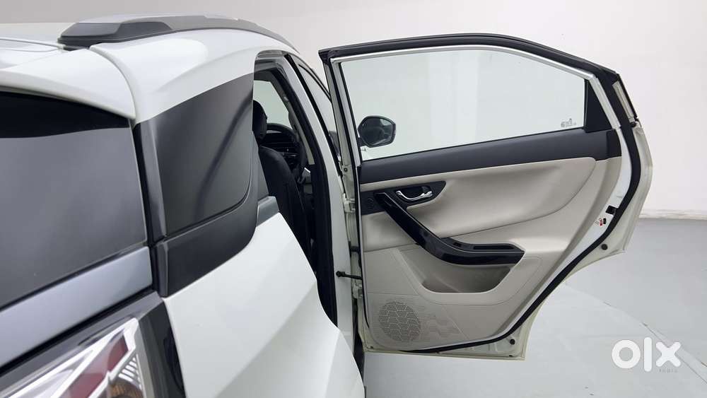 Tata Nexon 1.2 Revotron Xz Plus, 2021, Petrol