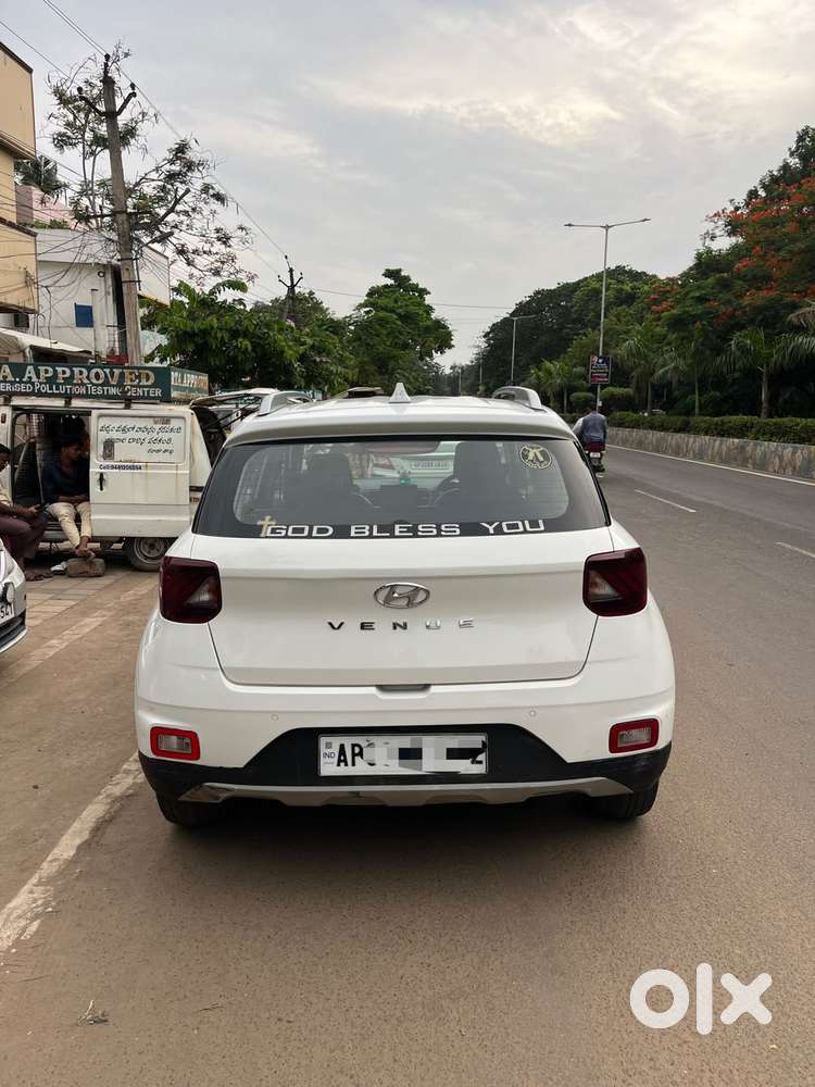 Hyundai Venue E 1.2 Petrol, 2022, Petrol