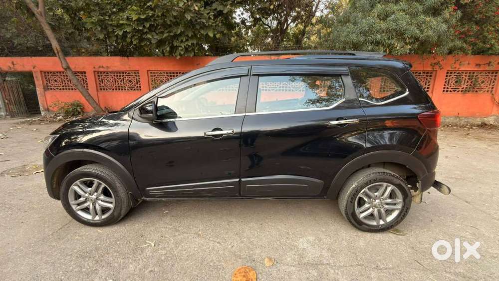 Renault Triber Rxz, 2024, Petrol