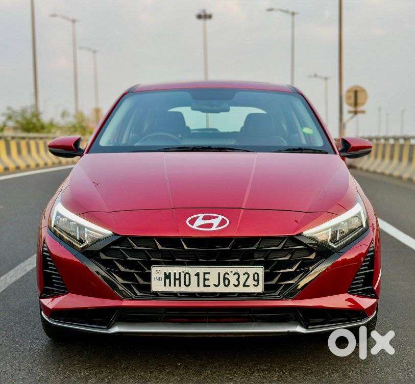 Hyundai I20 Asta (o) 1.2 Ivt Dual Tone, 2023, Petrol
