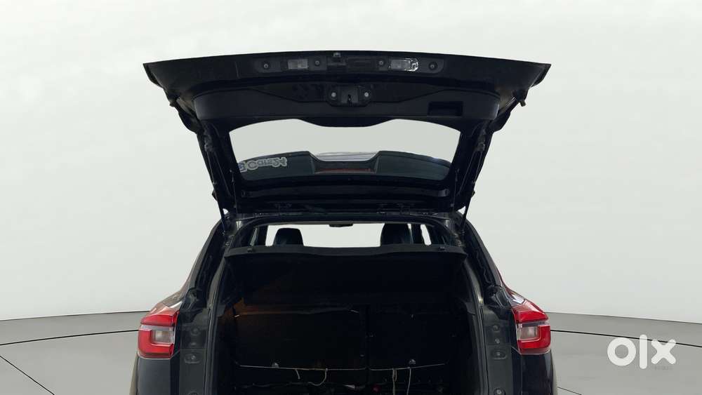 Nissan Magnite 1.0 Xv, 2023, Petrol