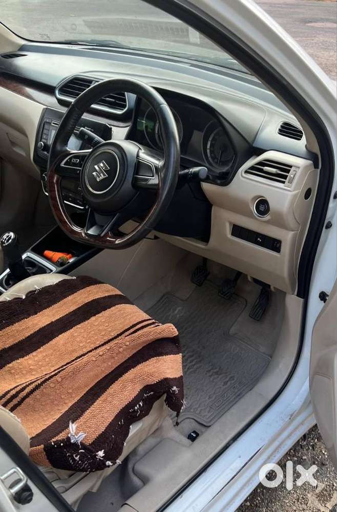 Maruti Suzuki Dzire 1.2 Zxi, 2017, Petrol