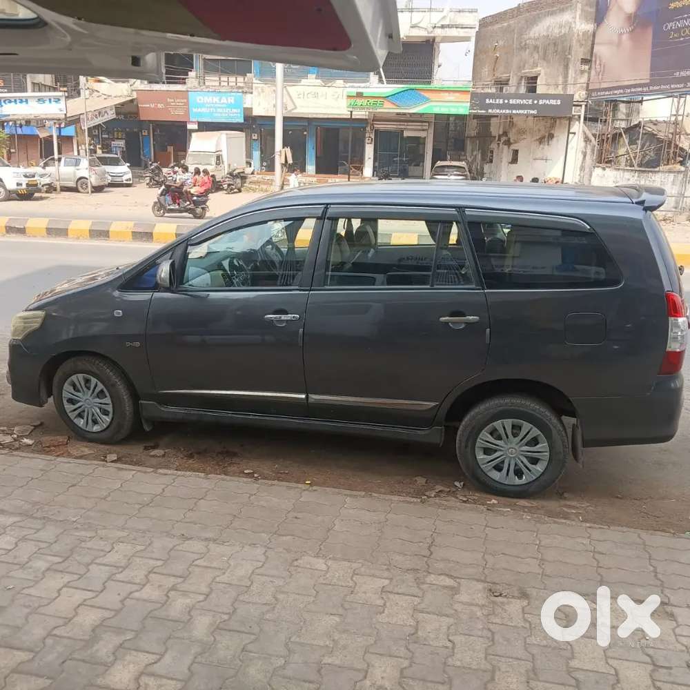 Toyota Innova Hycross 2009
