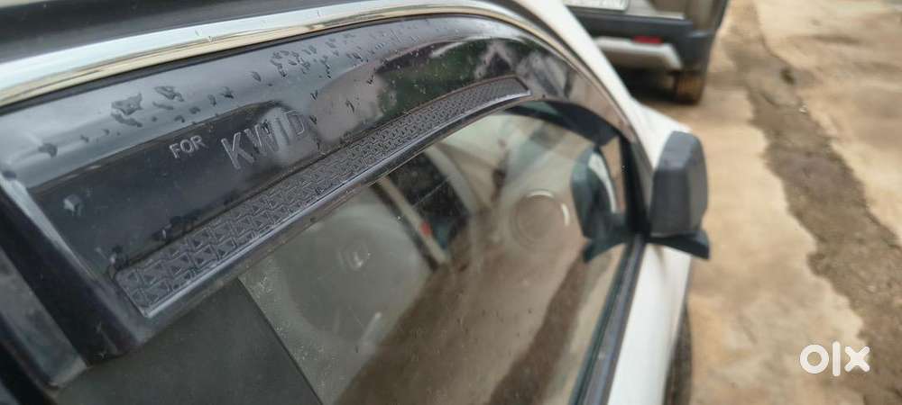 Renault Kwid Car 2016 White Petrol/cng