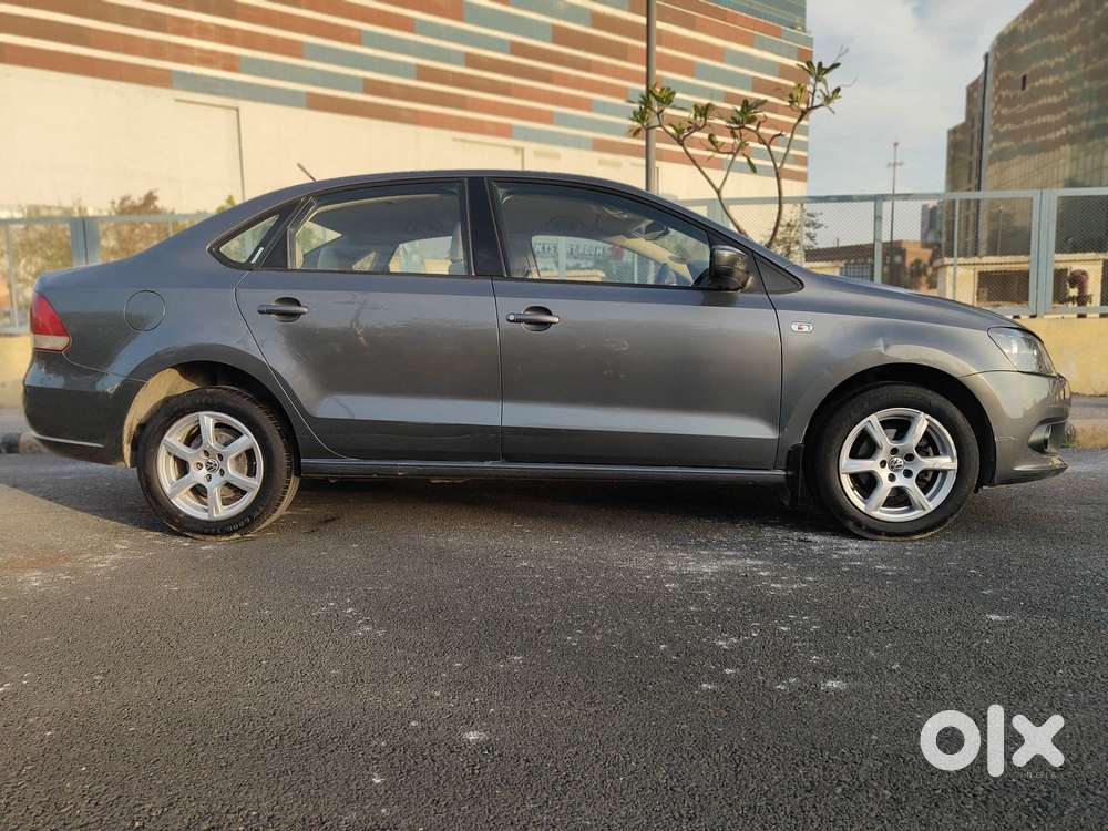 Volkswagen Vento 1.2 Tsi Highline Plus At, 2013, Petrol