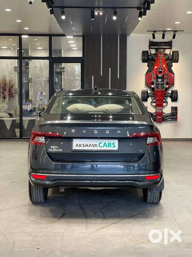 Skoda Slavia 1.0 Tsi Style, 2022, Petrol