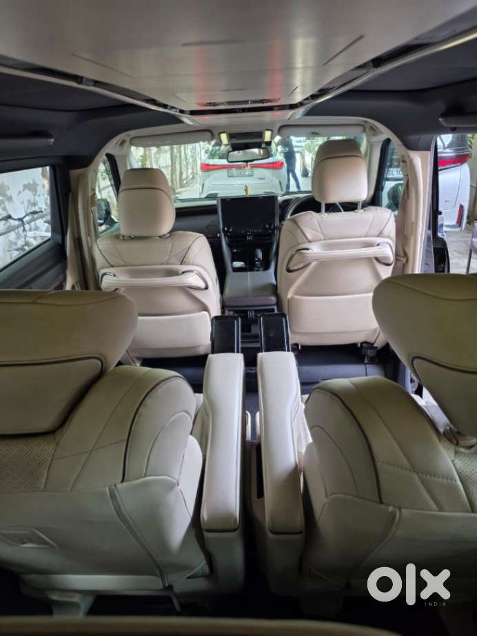 Toyota Vellfire Vip – Executive Lounge, 2024, Electric