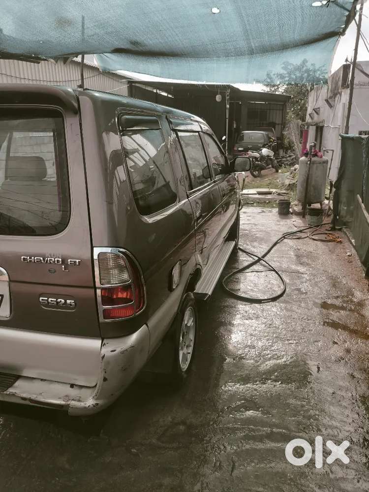 Chevrolet Tavera Neo 2006 Diesel 200000 Km Driven