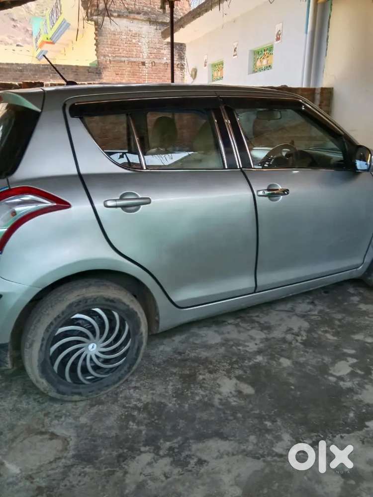 Maruti Suzuki Swift 2012 Cng & Hybrids Good Condition