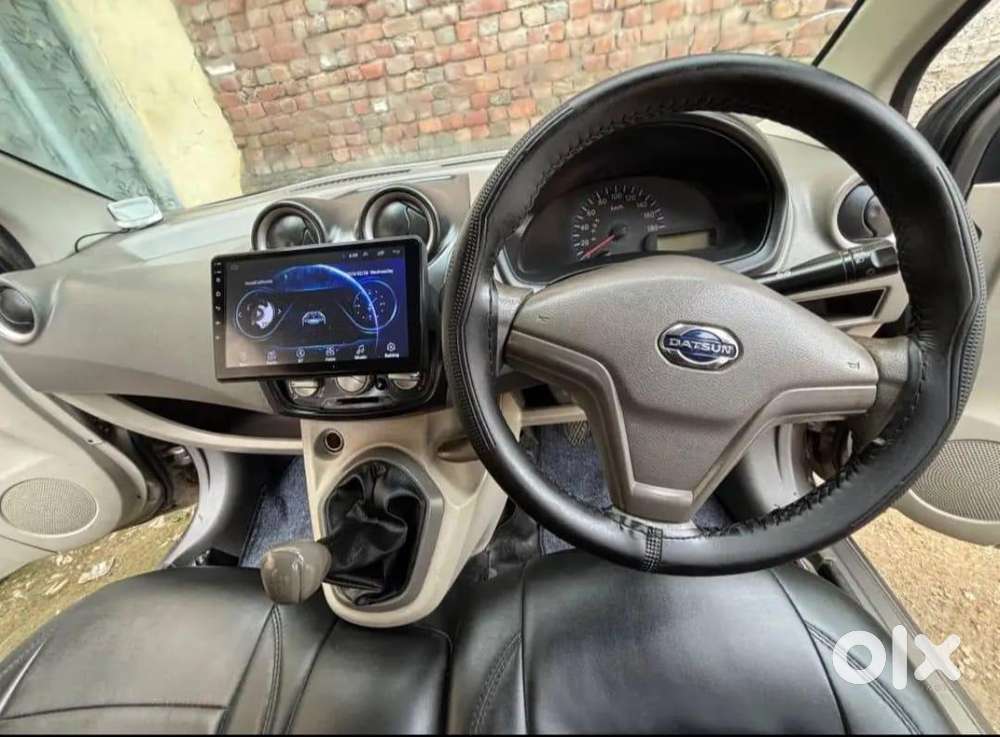 Gadi Ek Dm Ok H Sath Me Led,back Camra H Koi Kmi Nhi H