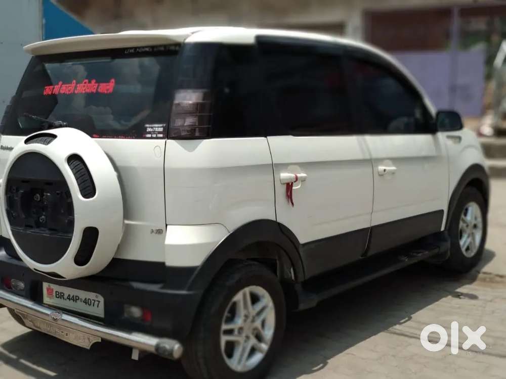 Mahindra Nuvosport 2016 Variant N8