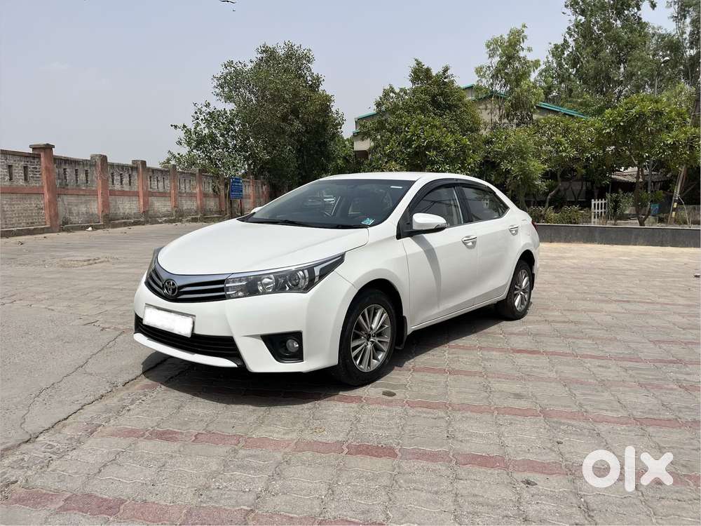 Toyota Corolla Altis 2013-2017 Vl At, 2016, Petrol