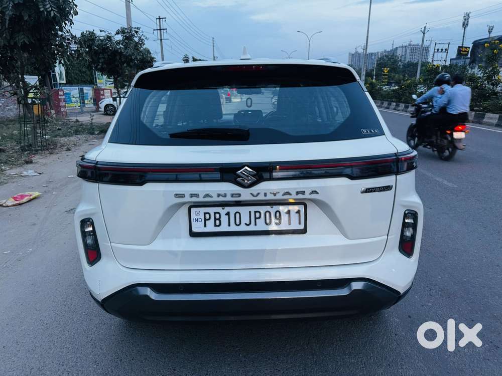 Maruti Suzuki Grand Vitara 1.5 Zeta Plus Intelligent Hybrid Ecvt, 20..