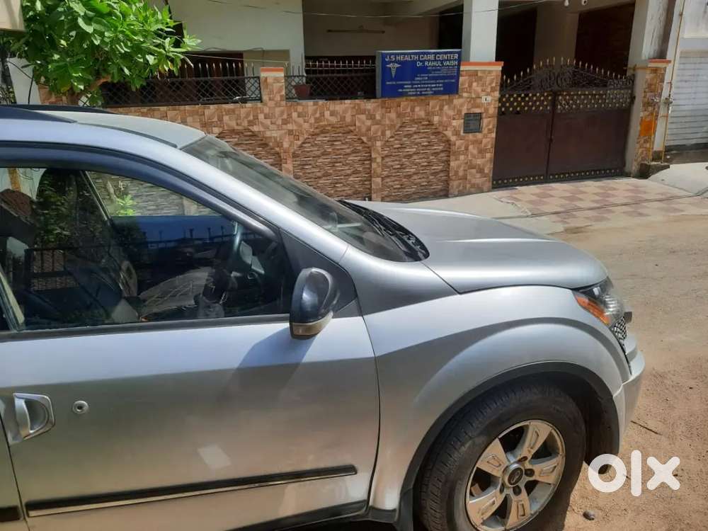 Mahindra Xuv500 W8 Diesel 2nd Owner 2014