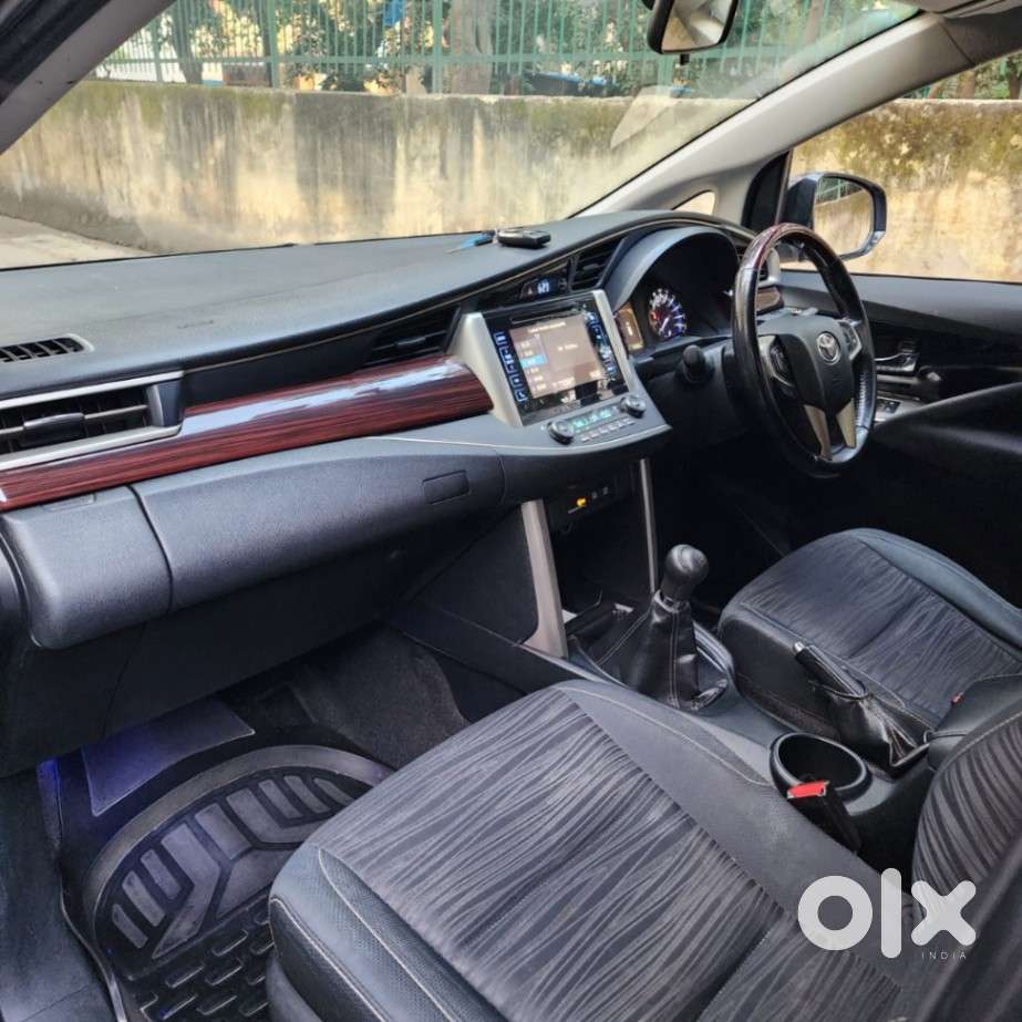 Toyota Innova Crysta 2.7 Vx Mt, 2016, Petrol