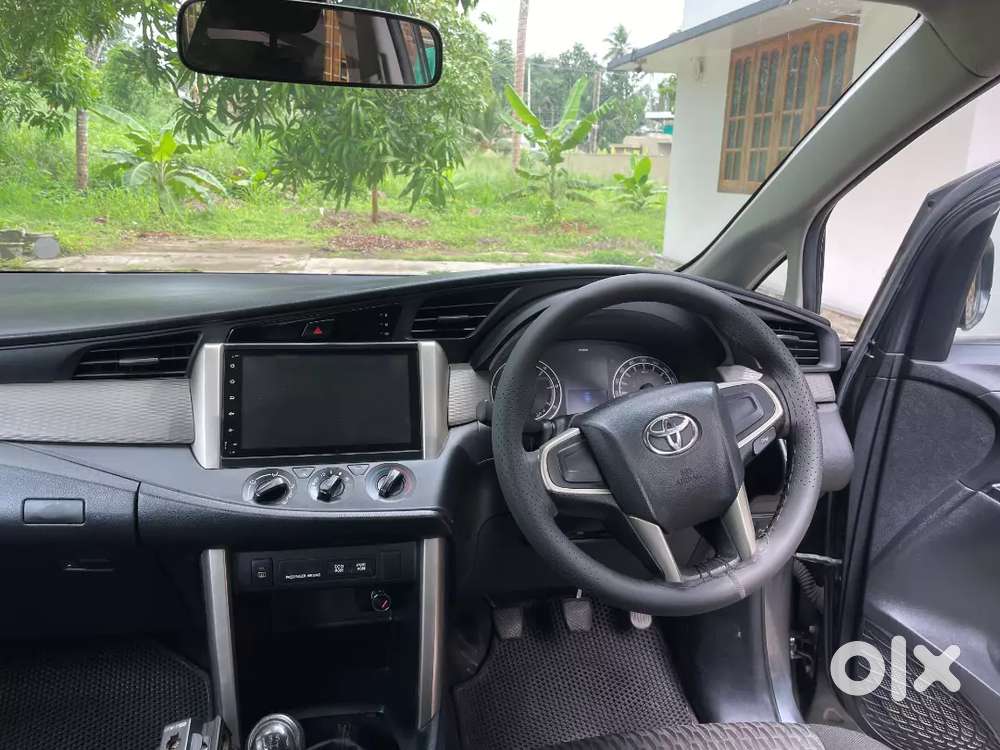Toyota Innova Crysta 2017 Diesel Manual Car