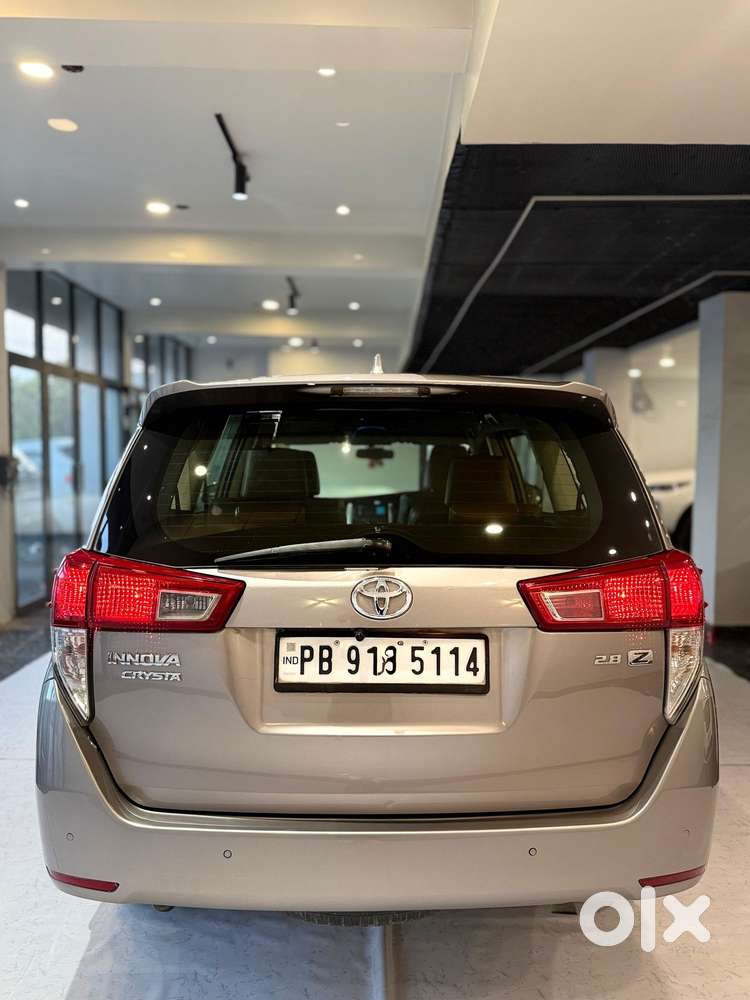 Toyota Innova Crysta 2.8 Zx At 7 Seater, 2019, Diesel