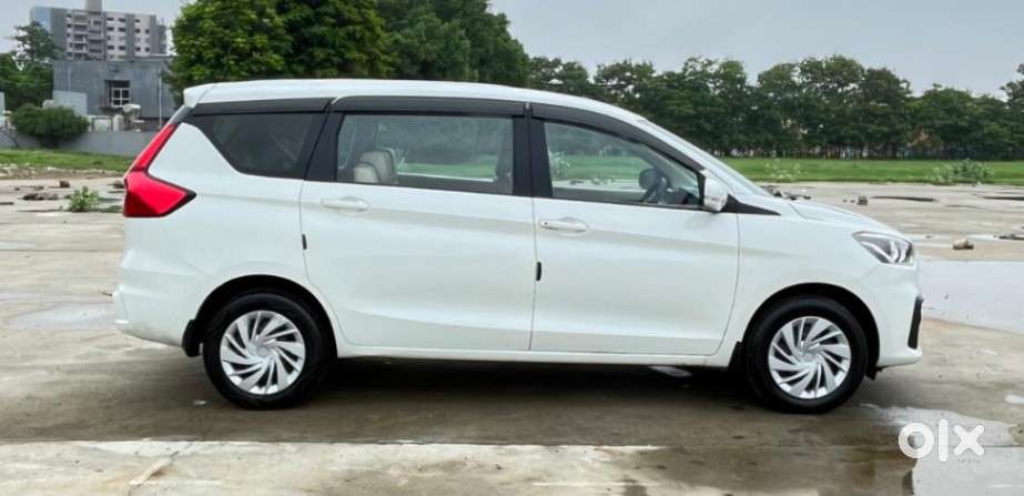 Maruti Suzuki Ertiga Vxi (o) Cng, 2024, Petrol