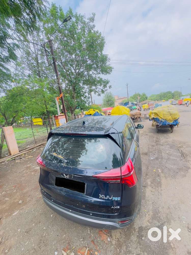 Mahindra Xuv700 Diesel 2024 Blue