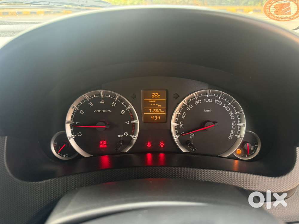 Maruti Suzuki Swift Vvt Zxi, 2015, Petrol