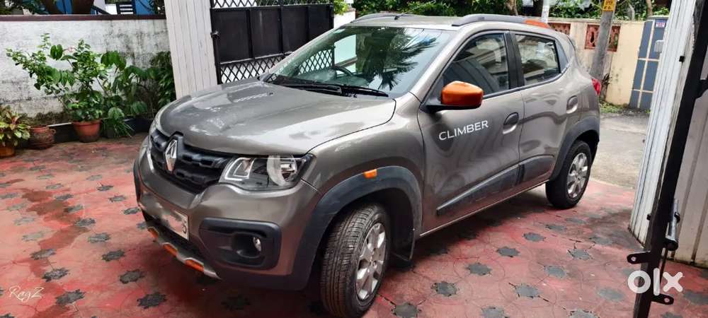 Kwid Climber Automatic With Less Kms!!