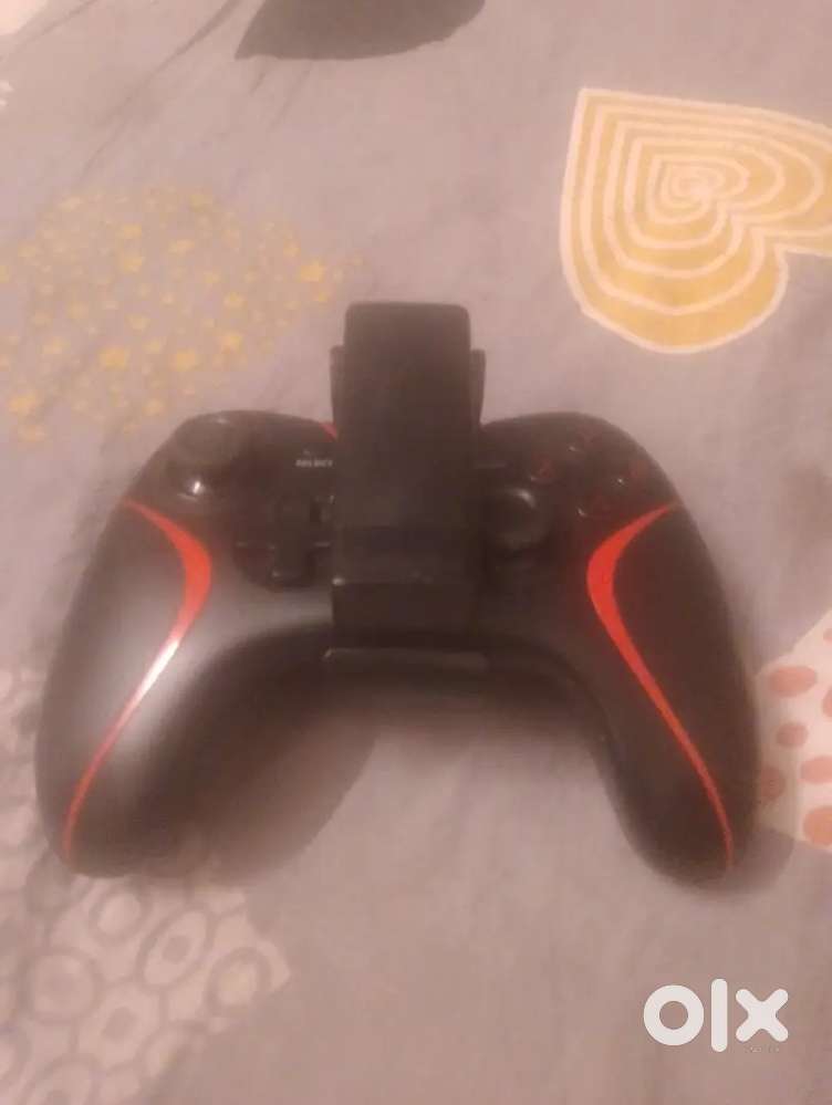 Gaming controller