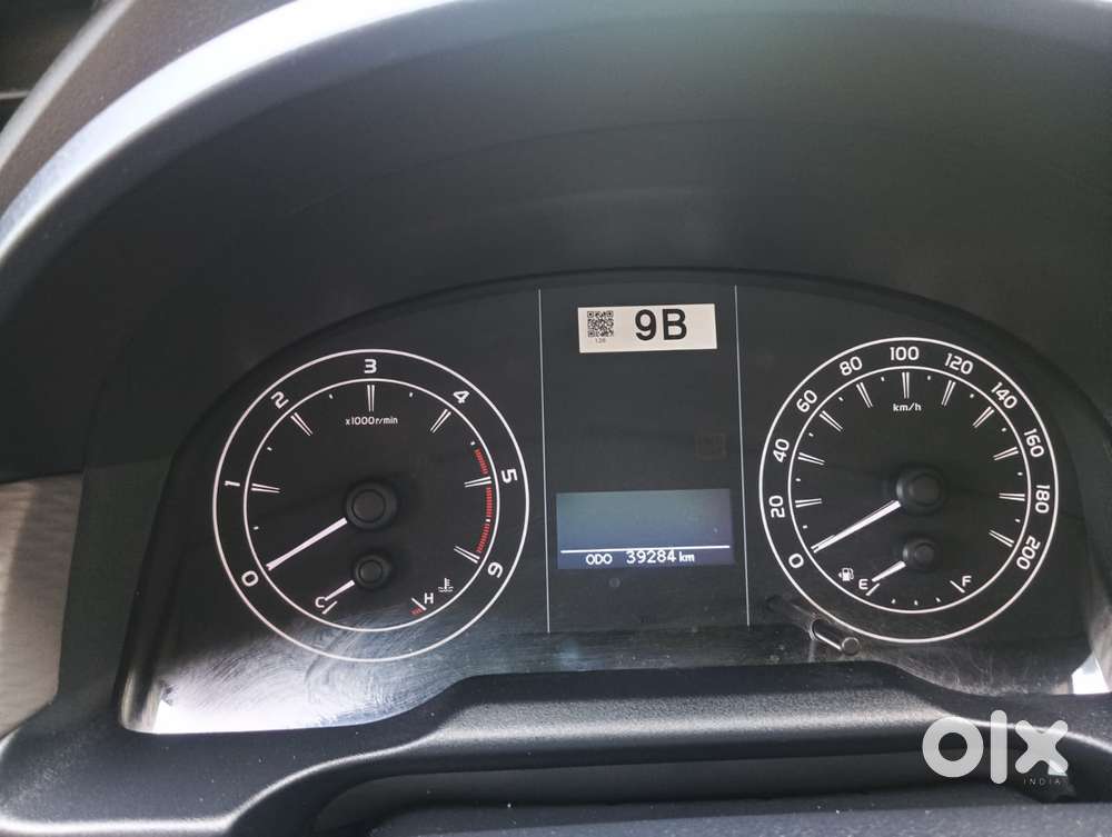 Toyota Innova Crysta 2.4 G Mt 8s, 2023, Diesel