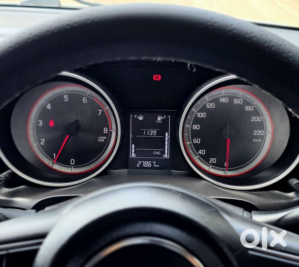 Maruti Suzuki Swift Vxi + Manual, 2023, Cng & Hybrids