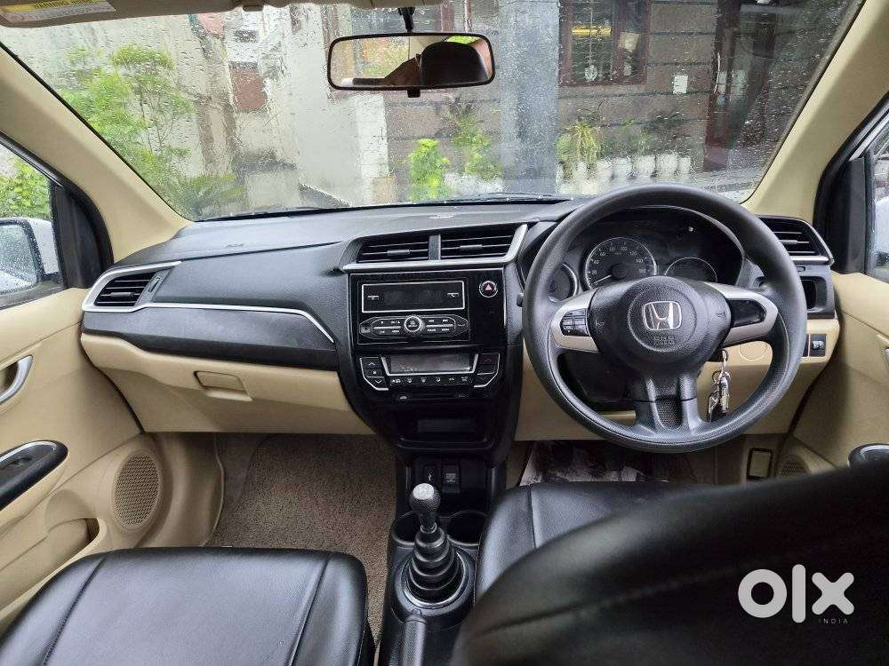 Honda Amaze 2nd Gen Vx, 2016, Petrol
