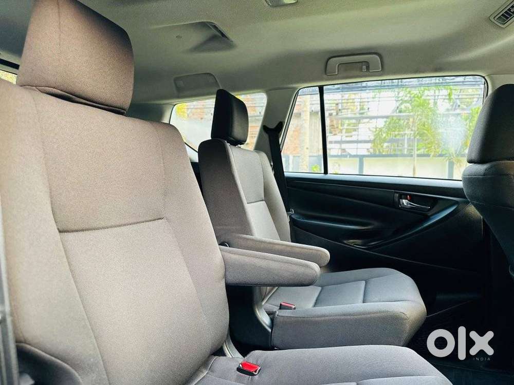 Toyota Innova Crysta 2.4 G Mt 8s, 2024, Diesel