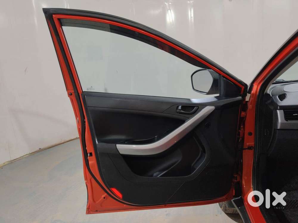 Tata Nexon 1.2 Revotron Xma Amt (s), 2022, Petrol