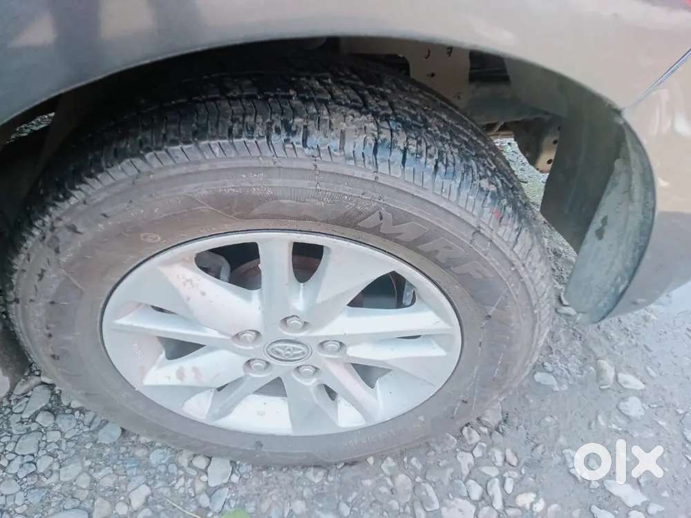 Toyota Innova Crysta 2017 Diesel 185033 Km Driven