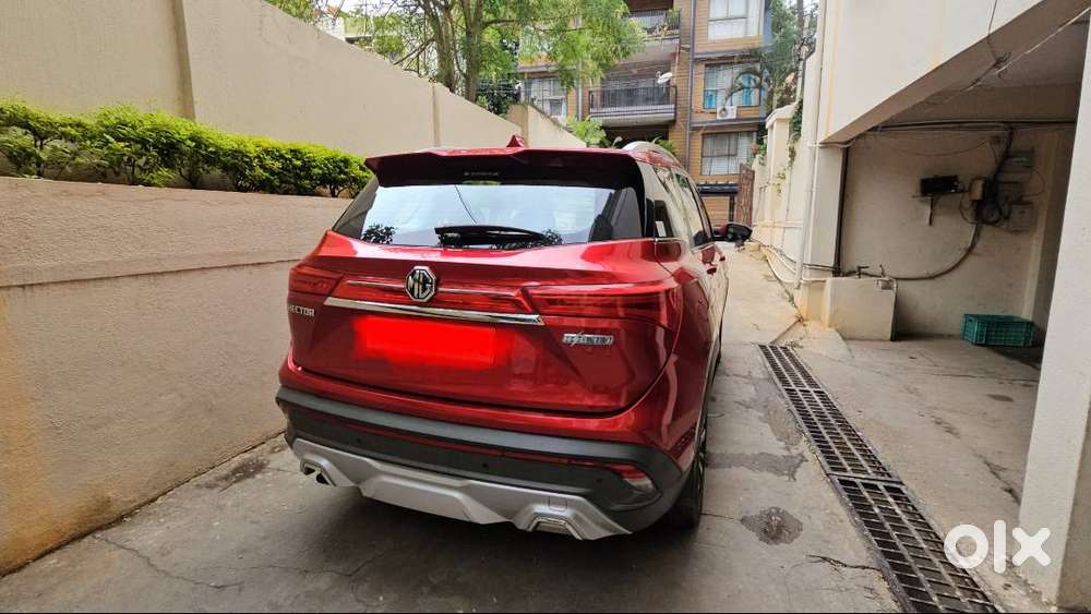 Mg Hector Sharp Petrol Hybrid | Glaze Red | 35,000 Km | Excellent Cond