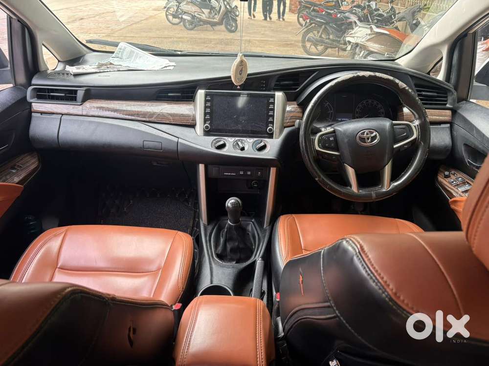 Toyota Innova Crysta 2.4 G Mt 8s, 2024, Diesel
