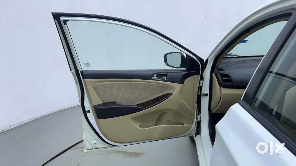 Hyundai Verna 1.6 Vtvt Sx, 2012, Petrol
